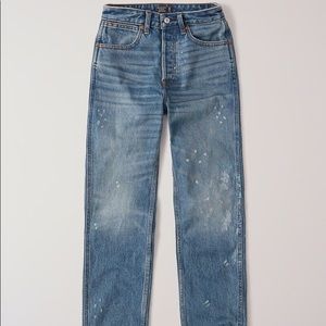 🆕 Abercrombie High Rise Straight Jean 28